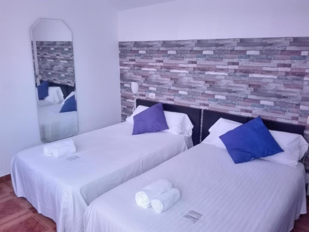 Hotel Corcubion Playa De Quenxe Cameră foto